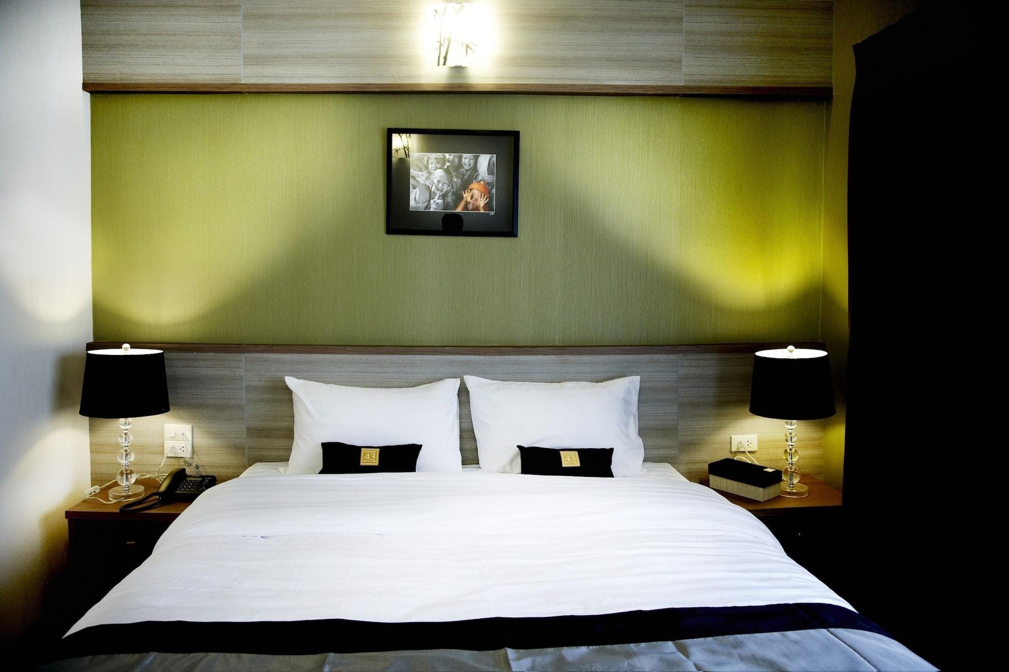 Poste 43 Residence Bangkok Luaran gambar